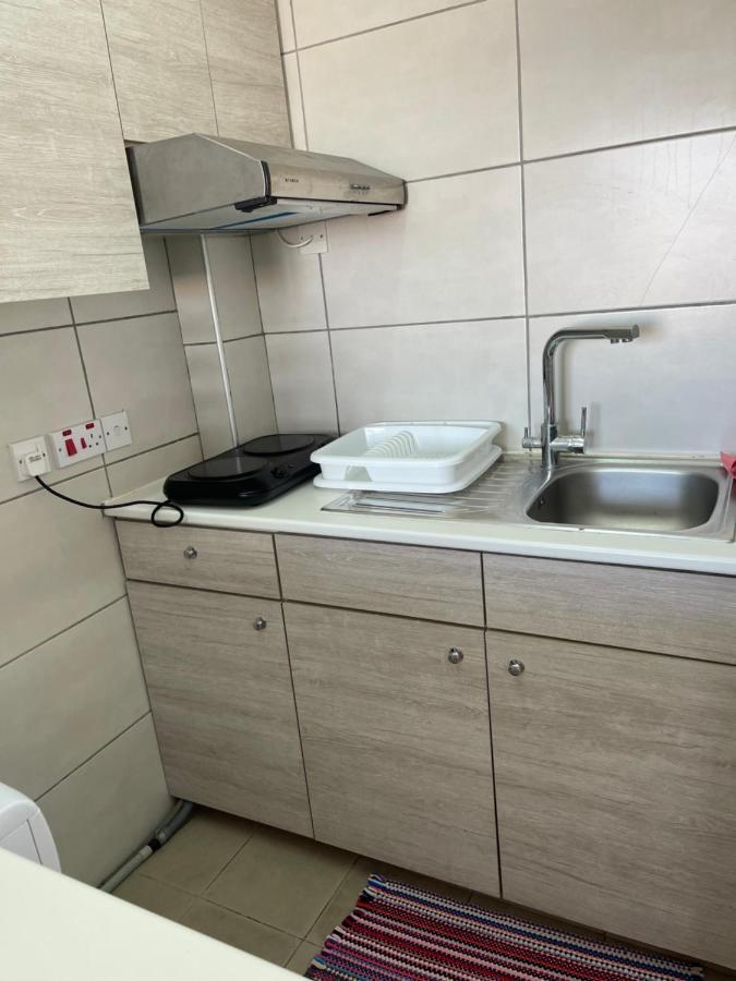 Alex Beach Apartment 203 Larnaca Zewnętrze zdjęcie
