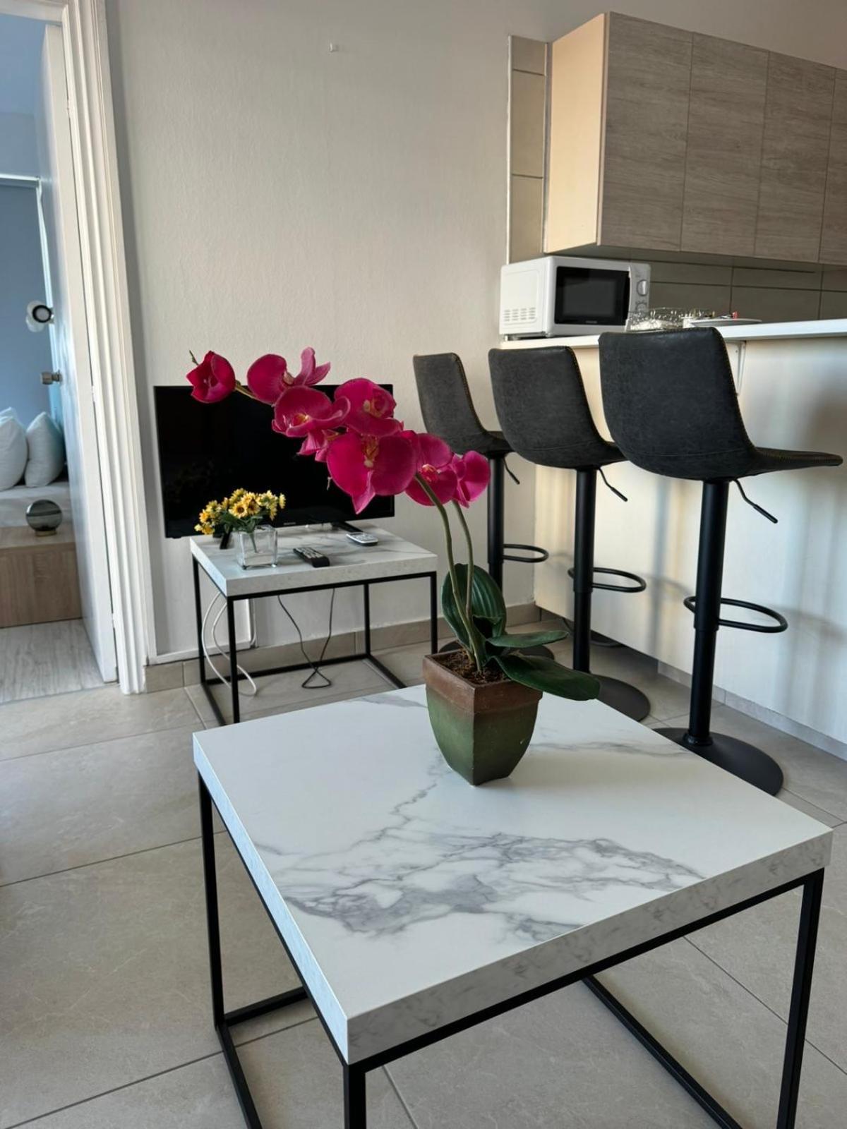 Alex Beach Apartment 203 Larnaca Zewnętrze zdjęcie